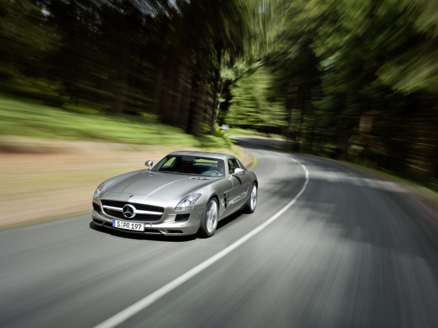  Mercedes-Benz SLS AMG 2010 года  (фото 237 из 526)